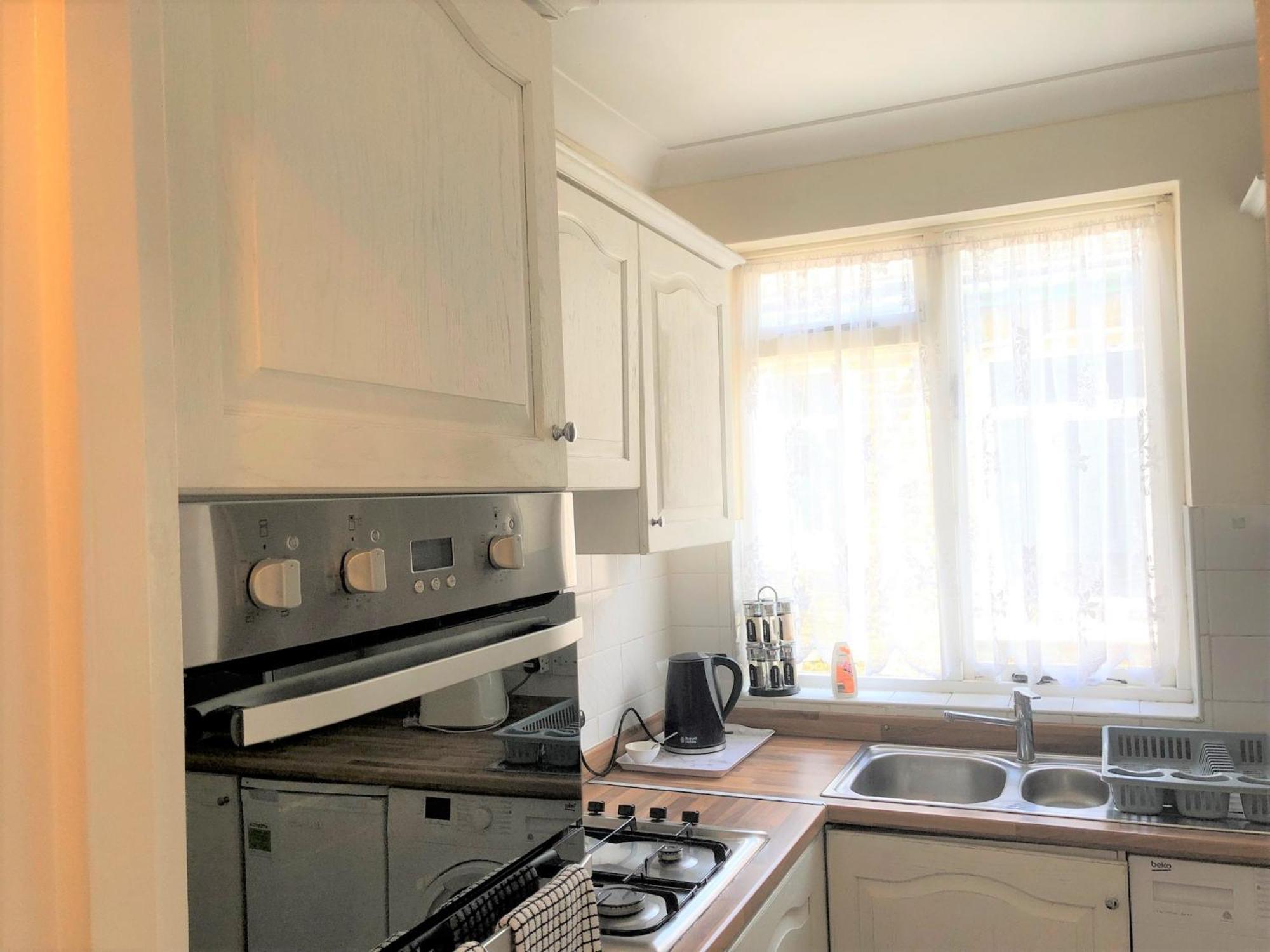 Spacious West London 2 Bedroom Apartment Londres Exterior foto