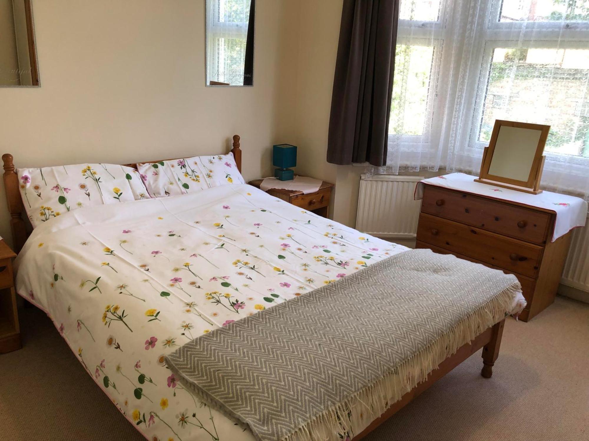Spacious West London 2 Bedroom Apartment Londres Exterior foto